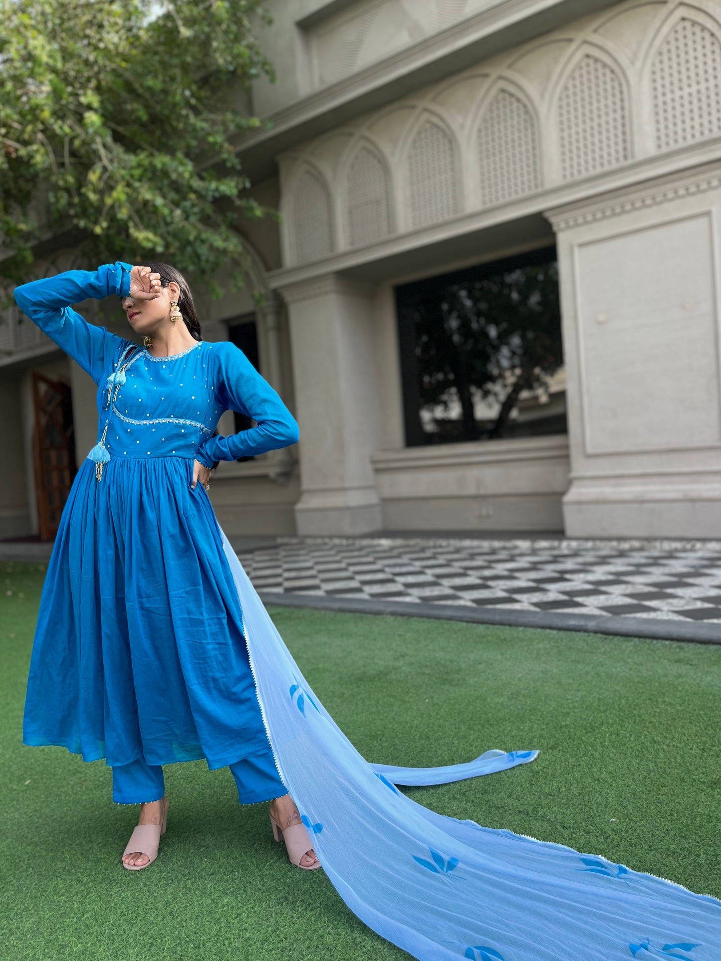 Gulizar Anarkali set
