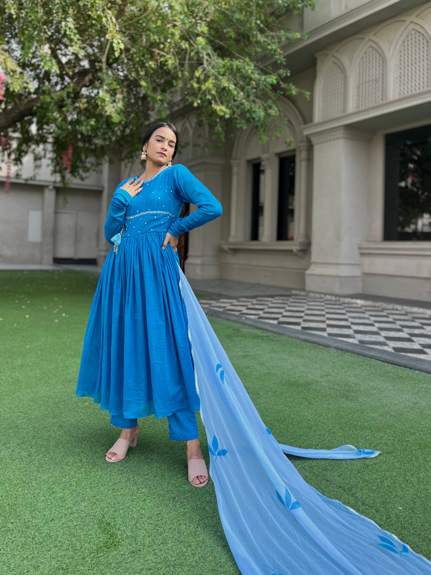 Gulizar Anarkali set